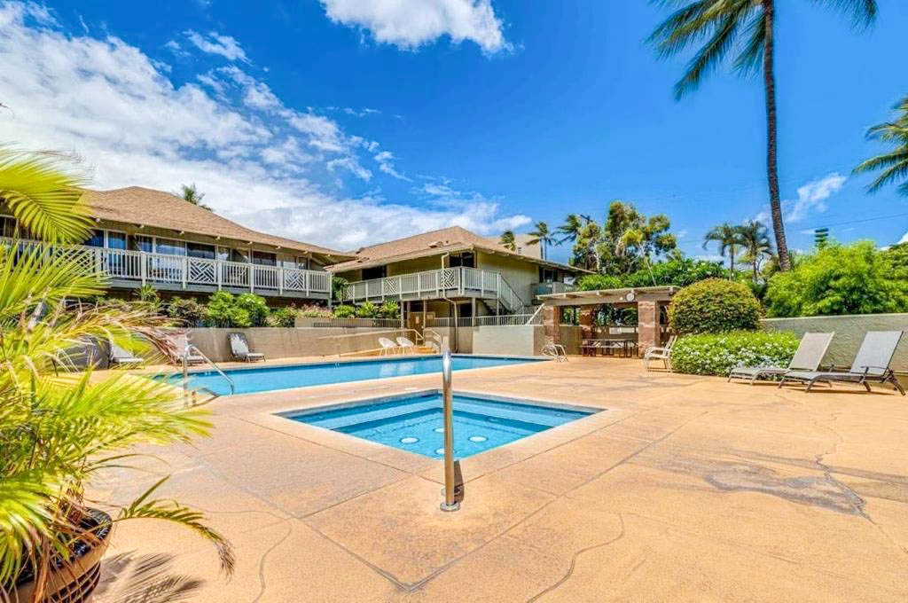 Beach Paradise on a Budget: Charming Maui Studio Condo Just Steps from the Beach!